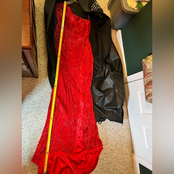 Custom Sherri Hill COUTURE red liquid beading gown - Picture 6 of 16